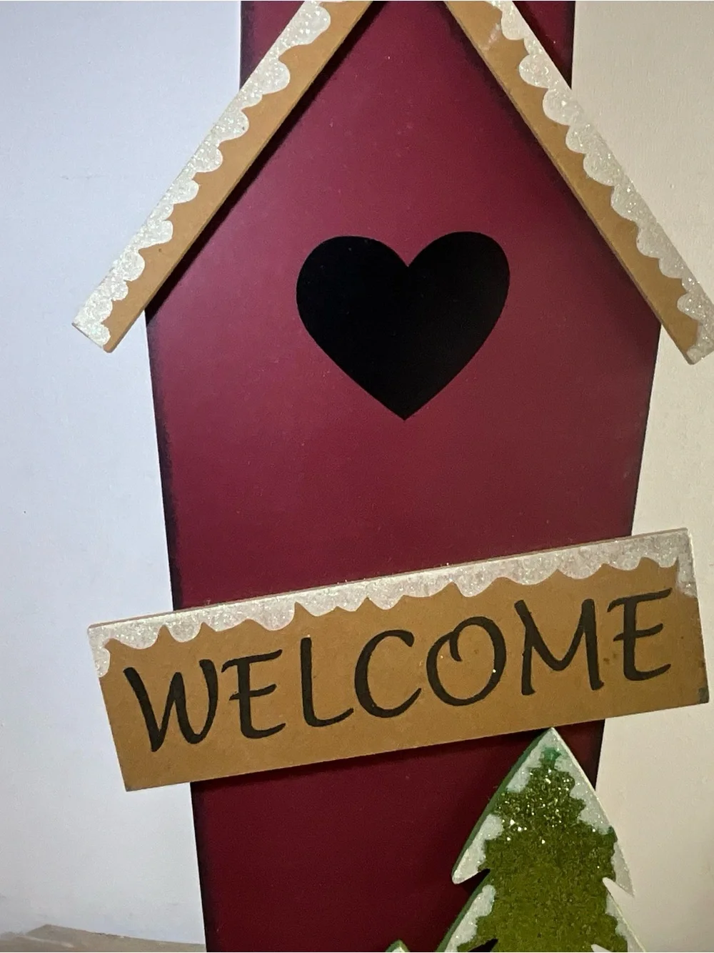 VTG Wooden Welcome Cardinal Birdhouse With Christmas Tree Underneath